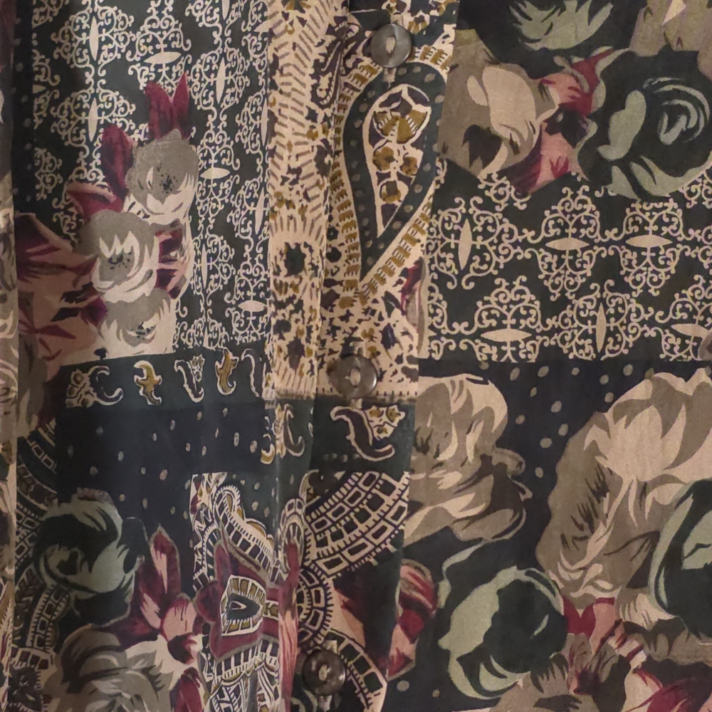 Dalia Vtg 100% Silk Patchwork Paisley Floral Blouse Boho Artsy Size M - Picture 7 of 10
